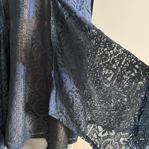 BNWT BCBGMAXAZRIA Aileen Blue Depth Lace Handkerchief Hem (XS) - Picture 7 of 8